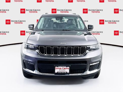 Used 2023 Jeep Grand Cherokee L Limited image 2