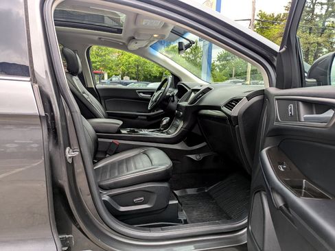 Used 2017 Ford Edge SEL w/ Equipment Group 201A image 34