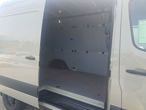 New 2026 Mercedes-Benz Sprinter 2500 image 24