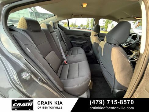 Used 2024 Nissan Altima 2.5 SV FWD image 30