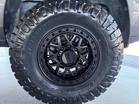 Used 2024 RAM 2500 Laramie w/ Safety Group AWD/4WD image 4