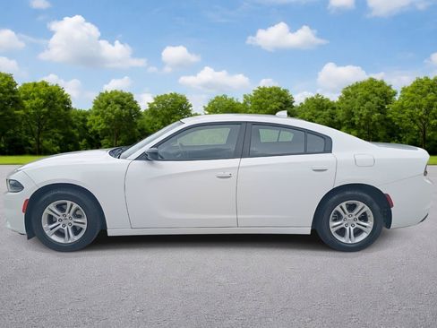 Used 2023 Dodge Charger SXT RWD image 4