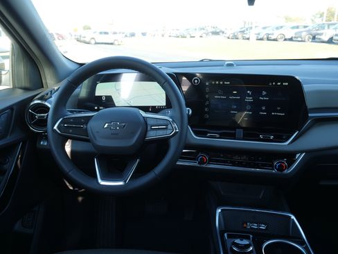 New 2026 Chevrolet Equinox LT w/ Convenience Package II image 20