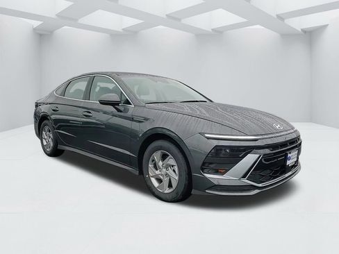 New 2026 Hyundai Sonata SE image 3
