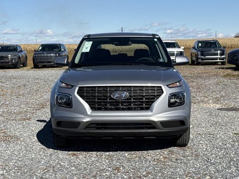 New 2026 Hyundai Venue SE image 16