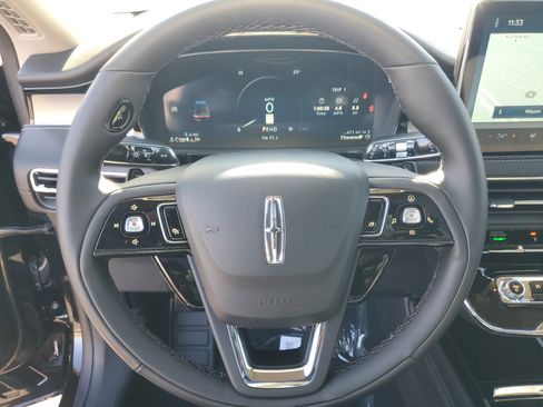 New 2026 Lincoln Corsair Premiere image 16