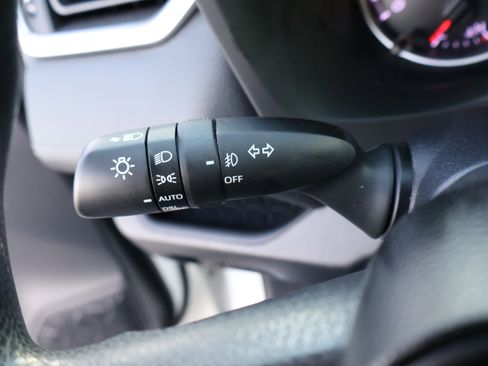 Used 2019 Toyota RAV4 XLE w/ Carpet Mat Package image 34