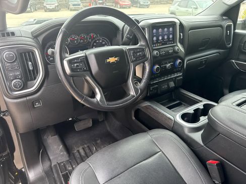 Used 2022 Chevrolet Silverado 2500 LTZ w/ LTZ Convenience Package image 15