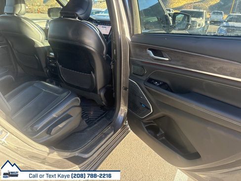 Used 2021 Jeep Grand Cherokee L Overland w/ Luxury Tech Group IV image 29