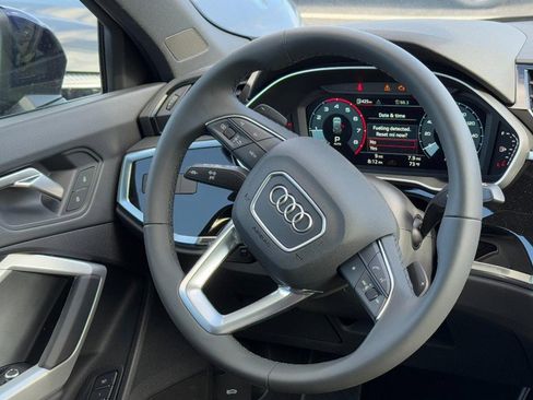New 2025 Audi Q3 2.0T Premium image 8