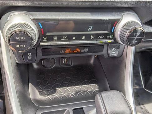 Used 2023 Toyota RAV4 XLE FWD image 15