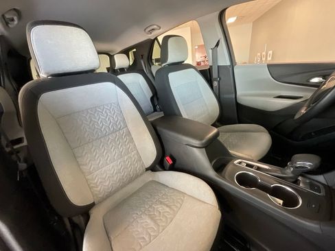 Used 2024 Chevrolet Equinox LT AWD/4WD image 19