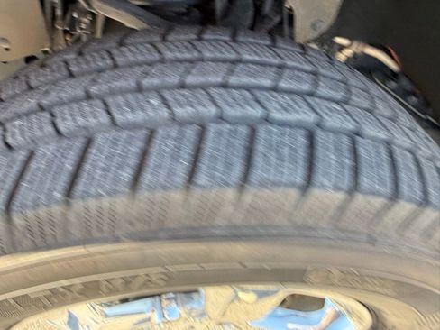 Used 2021 Ford F150 Lariat w/ Equipment Group 502A High image 25