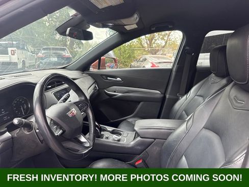 Used 2021 Cadillac XT4 Premium Luxury AWD/4WD image 8