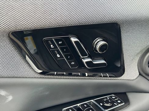 New 2027 Cadillac Optiq Luxury w/ LPO, Floor Liner Package AWD/4WD image 14