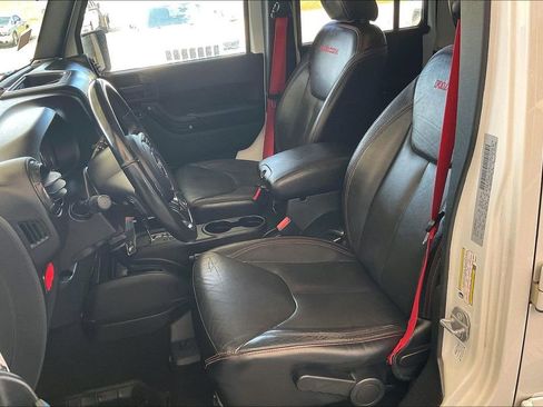 Used 2018 Jeep Wrangler Unlimited Rubicon image 23