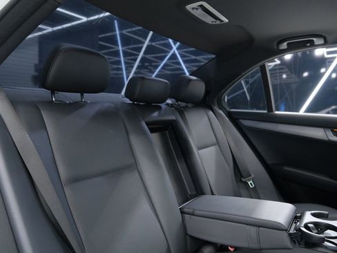 Used 2014 Mercedes-Benz C 250 Sedan image 32