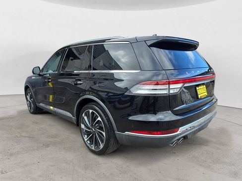 Used 2020 Lincoln Aviator Reserve w/ Equipment Group 202A AWD/4WD image 3