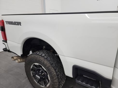 Used 2024 Ford F350 Lariat w/ Lariat Ultimate Package image 27