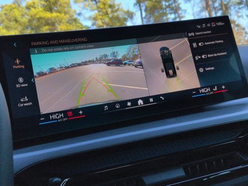 Certified 2025 BMW 230i 230i w/ Premium Package image 24