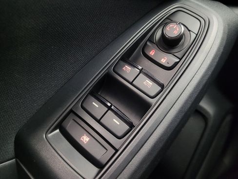 Used 2019 Subaru Impreza 2.0i Premium image 27