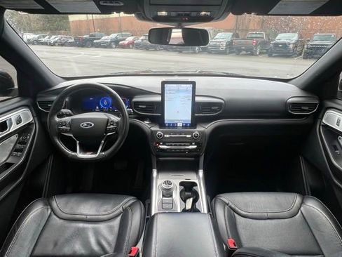 Used 2020 Ford Explorer ST w/ ST Street Pack image 22