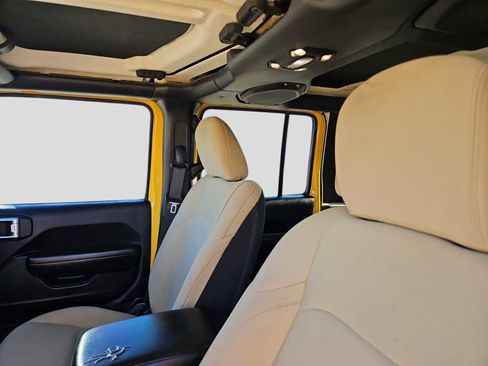 Used 2019 Jeep Wrangler Unlimited Sport S image 18