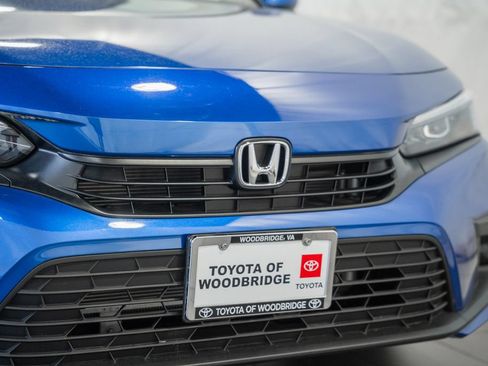 Used 2023 Honda Civic LX image 9