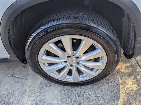 Used 2021 Mercedes-Benz GLC 300 4MATIC image 19