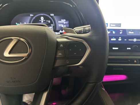 Certified 2026 Lexus RX 450h AWD w/ Convenience Package image 22