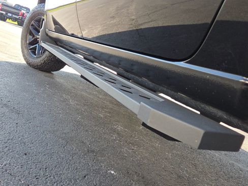 Used 2023 Chevrolet Silverado 1500 LT Trail Boss w/ LT Trail Boss Premium Package image 27