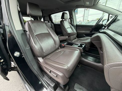 Used 2019 Honda Odyssey EX-L image 17