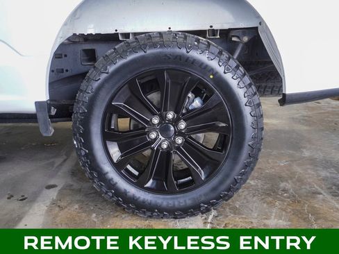 Used 2023 Ford F150 XLT w/ Trailer Tow Package image 6