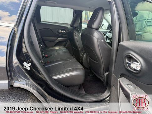 Used 2019 Jeep Cherokee Limited AWD/4WD image 13