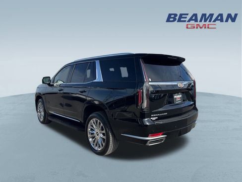 Used 2023 Cadillac Escalade Premium Luxury image 5