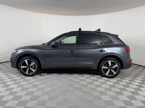 Used 2023 Audi Q5 2.0T Premium Plus w/ Premium Plus Package AWD/4WD image 3