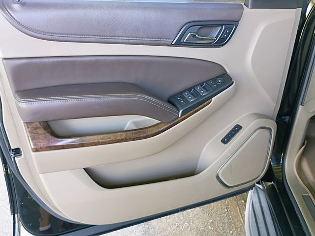 Used 2015 Chevrolet Suburban LT RWD image 19
