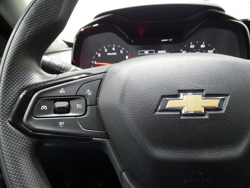 Used 2024 Chevrolet Trax LS FWD image 21