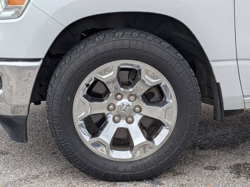 Used 2019 RAM 1500 Big Horn RWD image 11