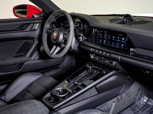 Certified 2024 Porsche 911 Carrera GTS image 14