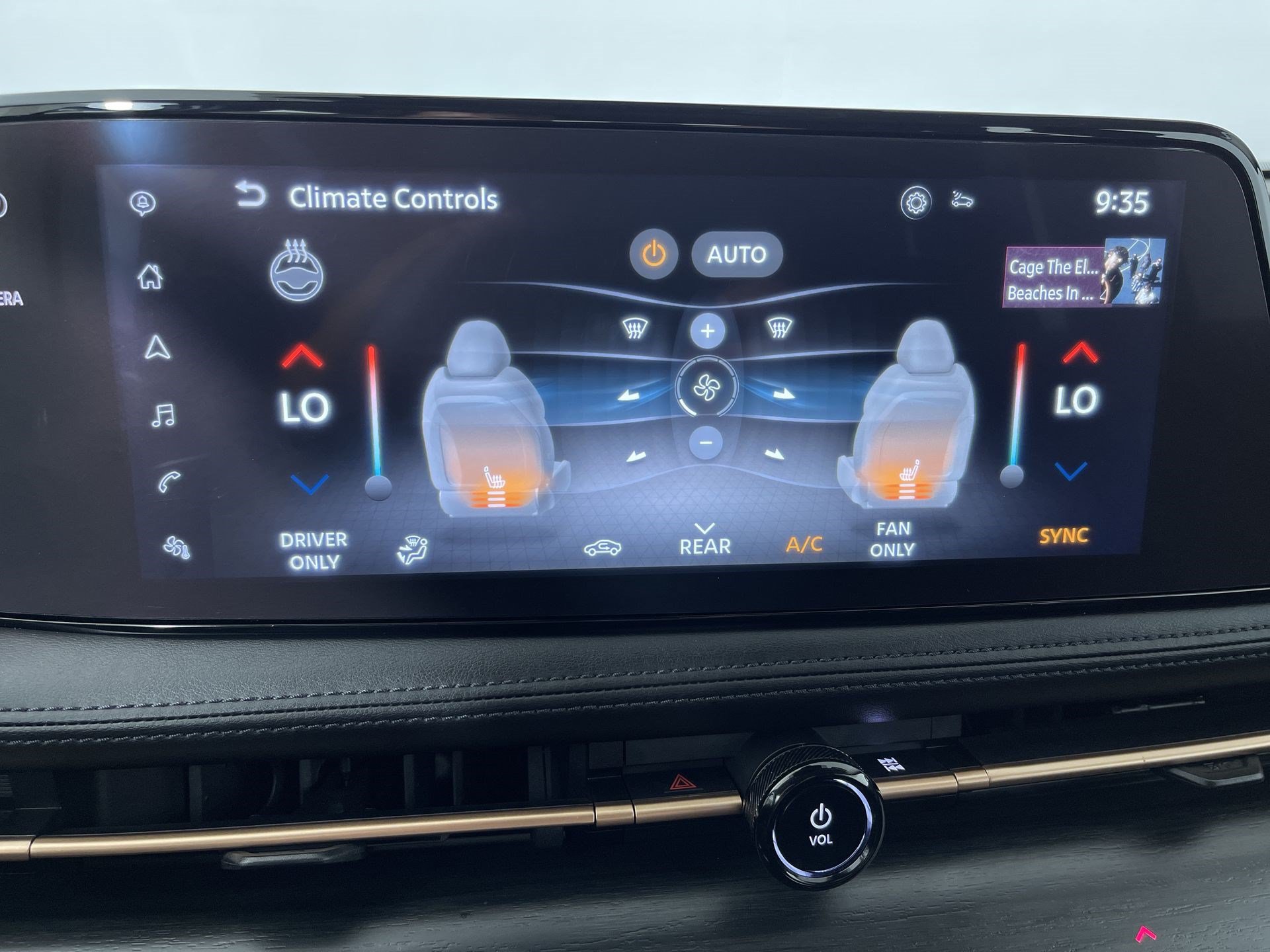 Certified 2024 Nissan Ariya AWD image 20