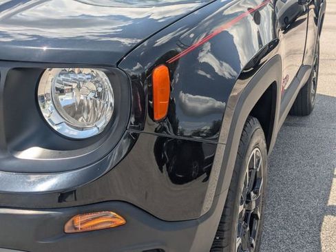 Used 2023 Jeep Renegade Trailhawk w/ Trailer Tow Group AWD/4WD image 9