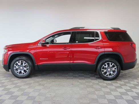 Certified 2023 GMC Acadia SLT image 5