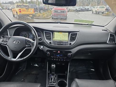 Used 2017 Hyundai Tucson SE Plus w/ Cargo Package image 6