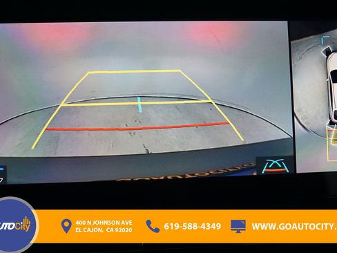 Used 2022 Toyota Venza Limited image 11