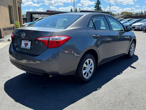Used 2015 Toyota Corolla L FWD image 7