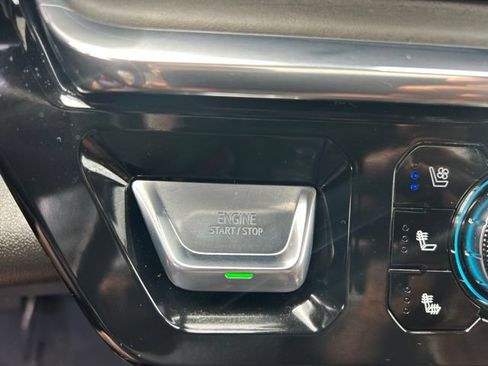 Used 2025 GMC Sierra 3500 Denali Ultimate AWD/4WD image 29