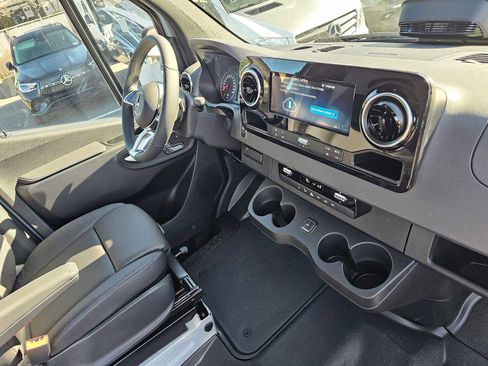 New 2026 Mercedes-Benz Sprinter 2500 image 11