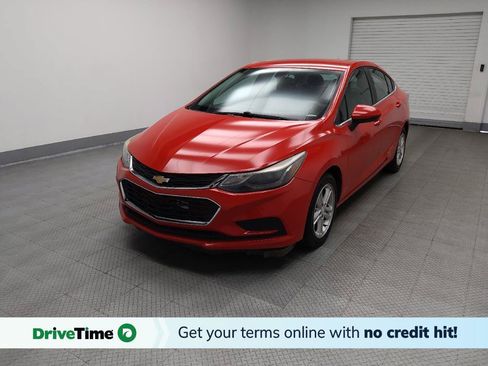 Used 2017 Chevrolet Cruze LT FWD image 1