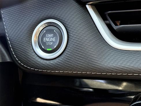 Used 2025 Chevrolet Equinox LT image 15